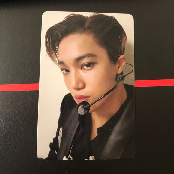 SuperM 1st Album United Version with Kai Photocard - Picture 2 of 10